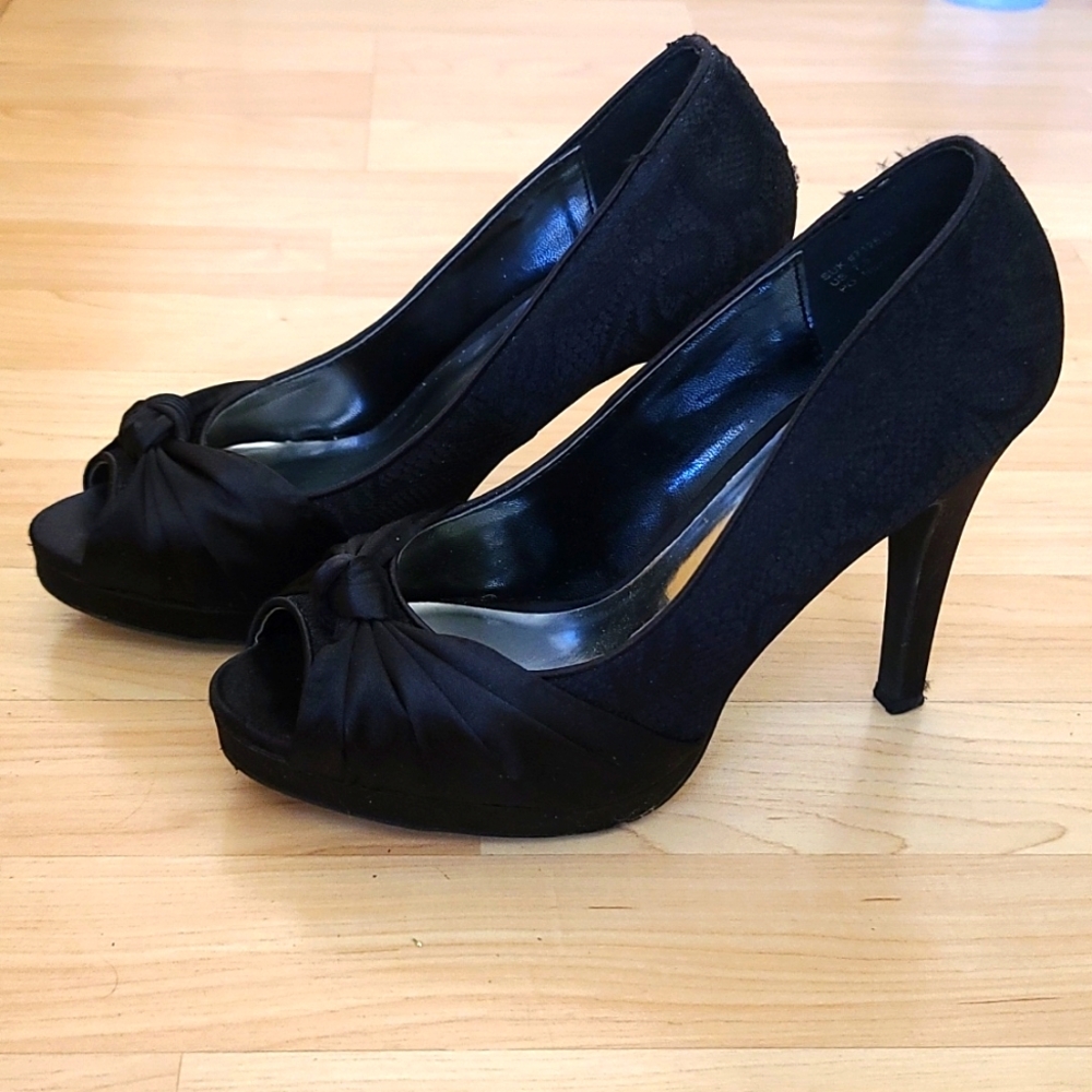 Cathy by Cathy Jean Dressy Black High Heels Shoes  open toes Size 7.5